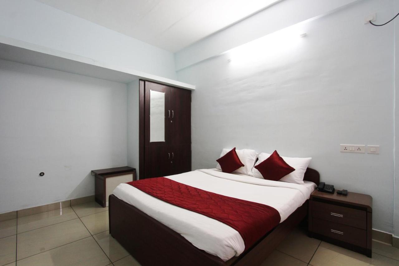 Lakshana Service Apartment - Big Temple Thanjavur ภายนอก รูปภาพ