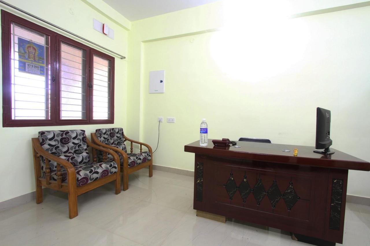 Lakshana Service Apartment - Big Temple Thanjavur ภายนอก รูปภาพ