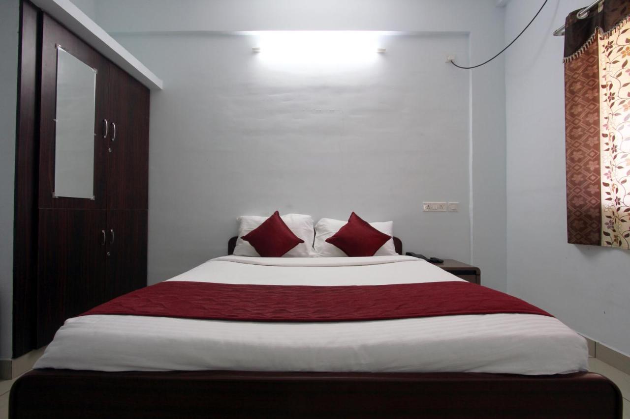 Lakshana Service Apartment - Big Temple Thanjavur ภายนอก รูปภาพ