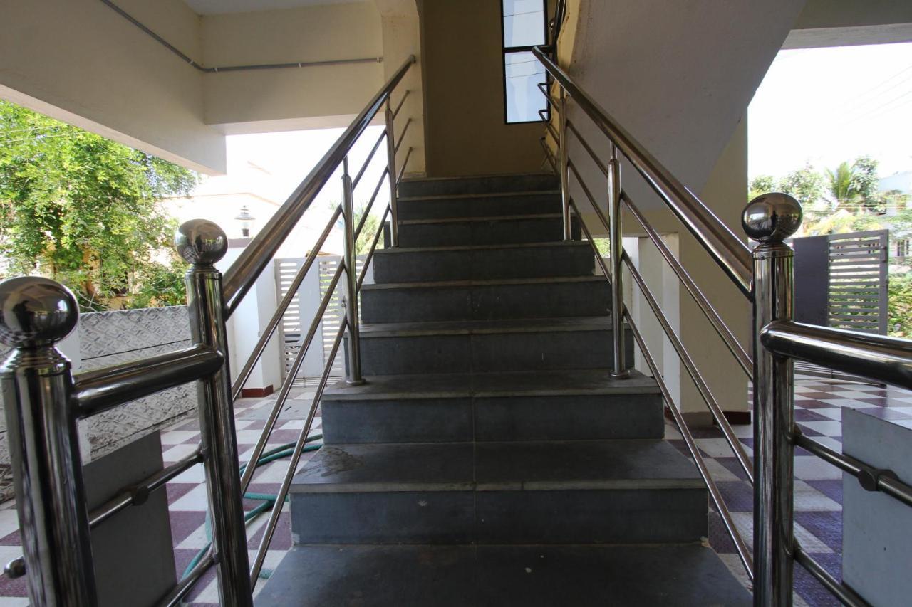 Lakshana Service Apartment - Big Temple Thanjavur ภายนอก รูปภาพ