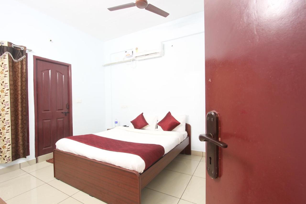 Lakshana Service Apartment - Big Temple Thanjavur ภายนอก รูปภาพ