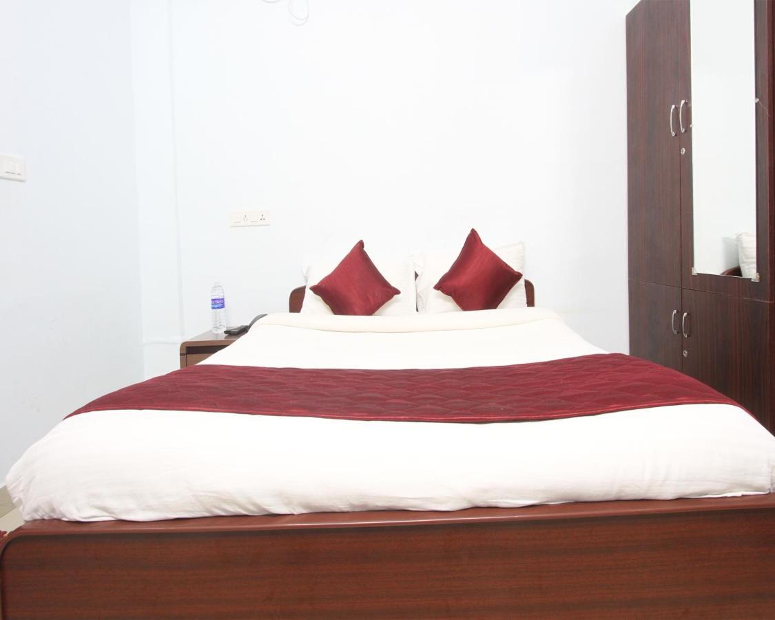 Lakshana Service Apartment - Big Temple Thanjavur ภายนอก รูปภาพ
