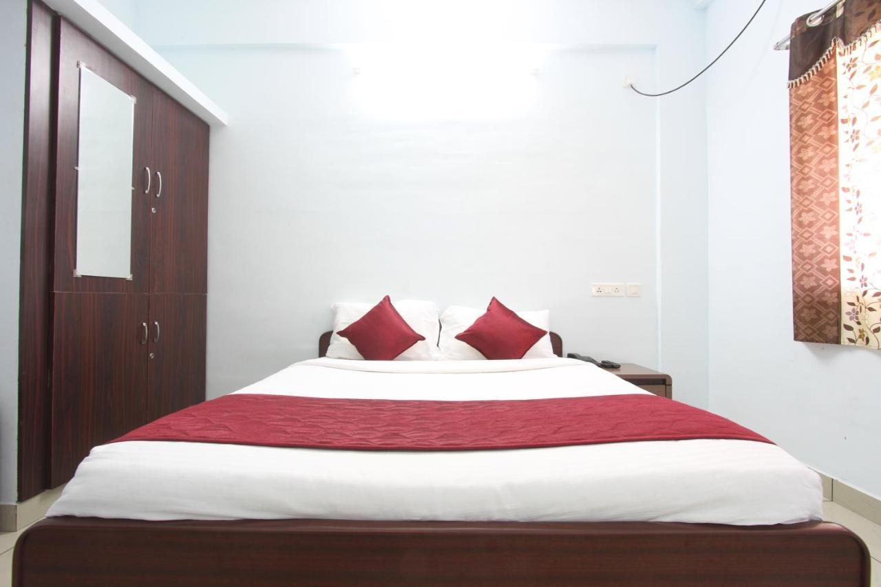 Lakshana Service Apartment - Big Temple Thanjavur ภายนอก รูปภาพ