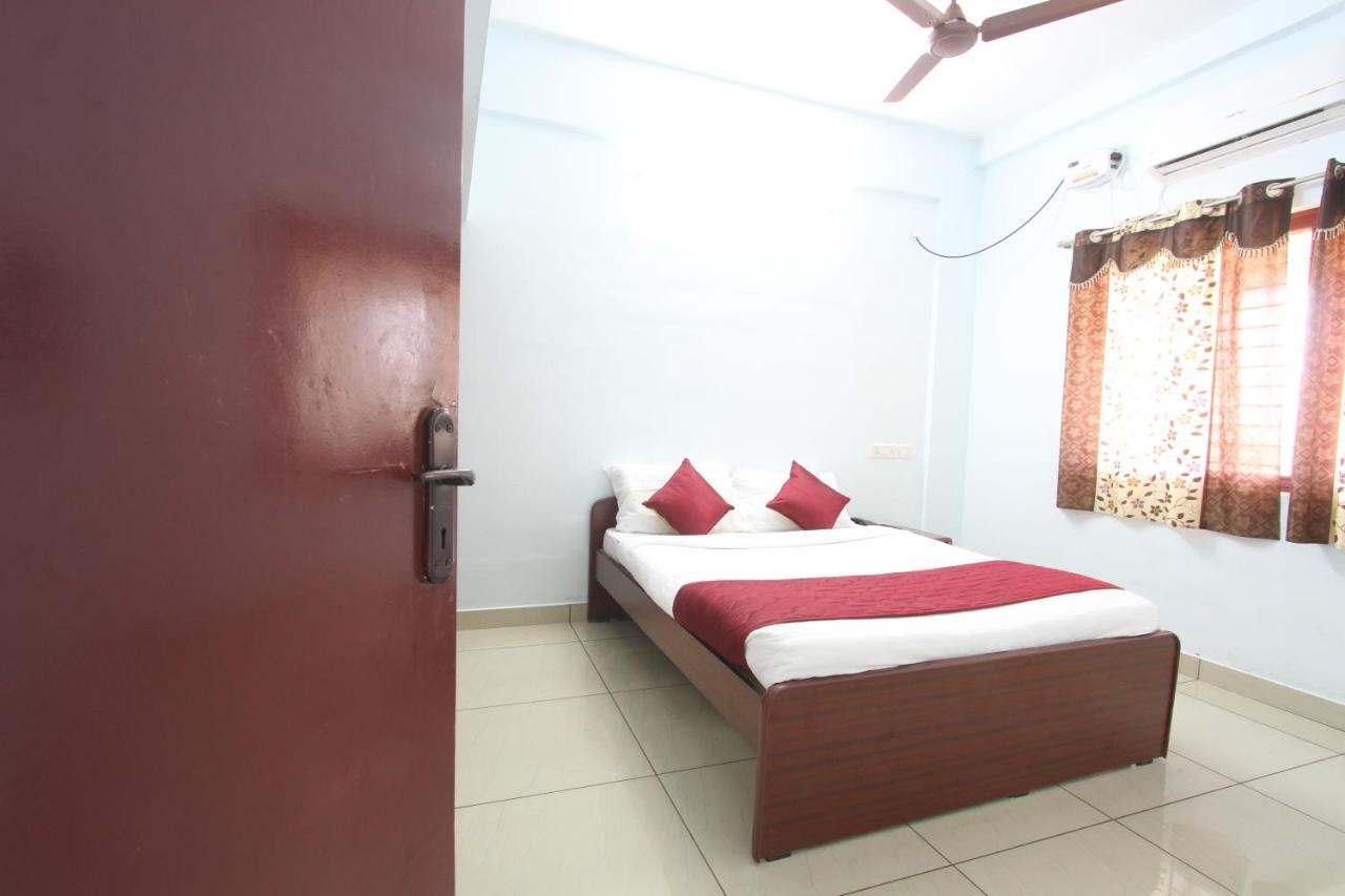Lakshana Service Apartment - Big Temple Thanjavur ภายนอก รูปภาพ